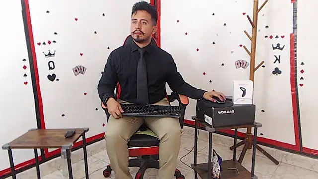 Snapshot of KalethBigDick chatting on January 28, 4:19 pm KalethBigDick online show from January 28, 4:19 pm