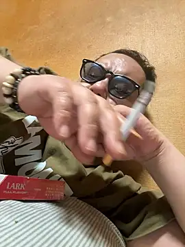 punk0805 online show from April 11, 1:14 pm