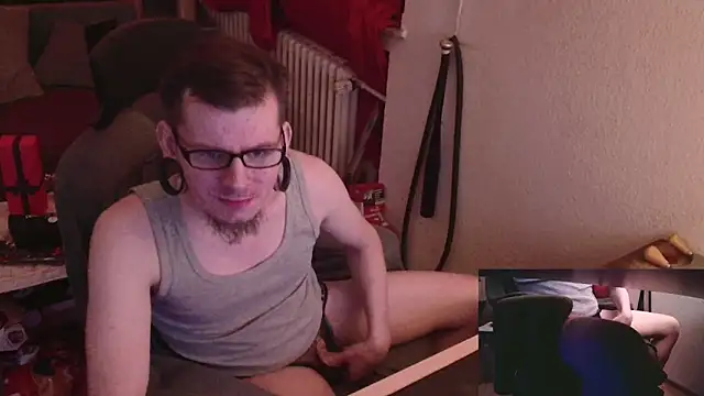 Tunnelfreak069 online show from January 17, 6:04 am