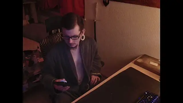 Tunnelfreak069 online show from January 12, 4:27 am