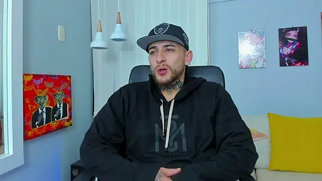 Snapshot of Drako_Lamar chatting on January 21, 12:24 pm Drako Lamar online show from January 21, 12:24 pm
