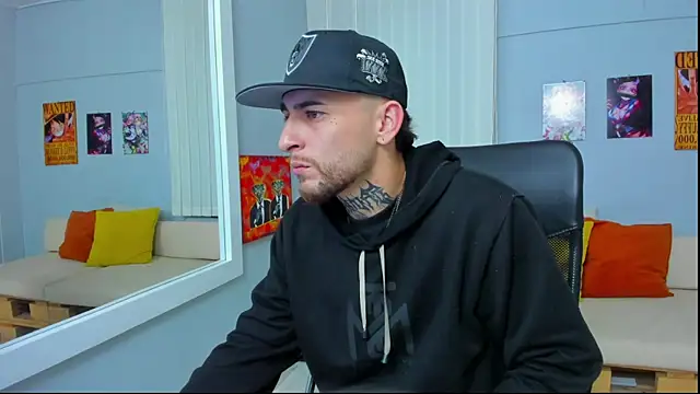 Snapshot of Drako_Lamar chatting on January 16, 12:31 pm Drako Lamar online show from January 16, 12:31 pm