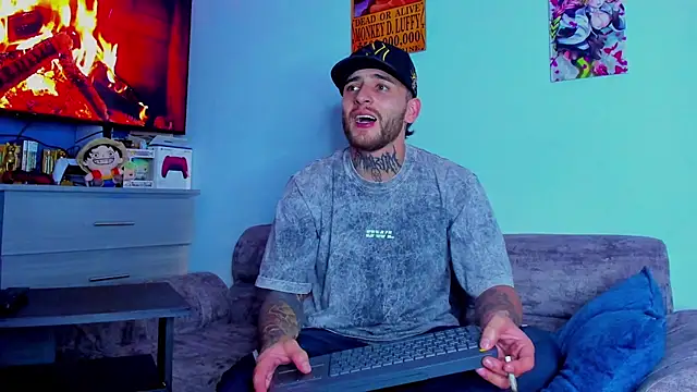 Snapshot of Drako_Lamar chatting on October 10, 12:15 am Drako Lamar online show from October 10, 12:15 am