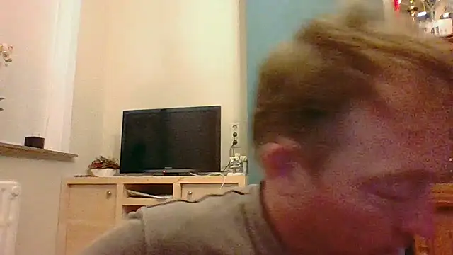 Snapshot of bertolini chatting on October 28, 6:32 pm bertolini online show from October 28, 6:32 pm