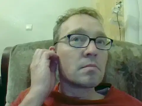 Snapshot of bertolini chatting on December 21, 6:55 pm bertolini online show from December 21, 6:55 pm