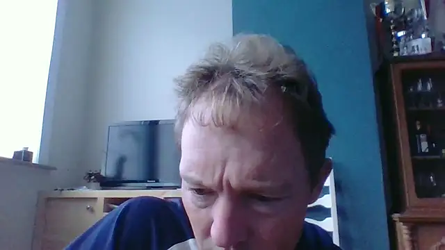 Snapshot of bertolini chatting on October 20, 7:23 am bertolini online show from October 20, 7:23 am