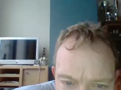 Snapshot of bertolini chatting on December 3, 8:03 am bertolini online show from December 3, 8:03 am