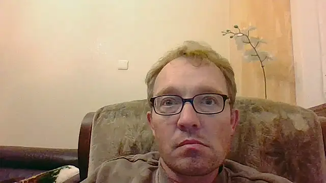 Snapshot of bertolini chatting on October 29, 8:12 pm bertolini online show from October 29, 8:12 pm