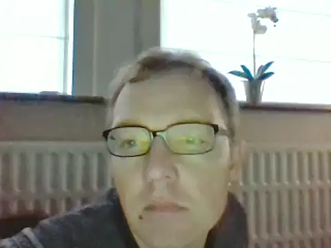 Snapshot of bertolini chatting on January 5, 3:34 pm bertolini online show from January 5, 3:34 pm