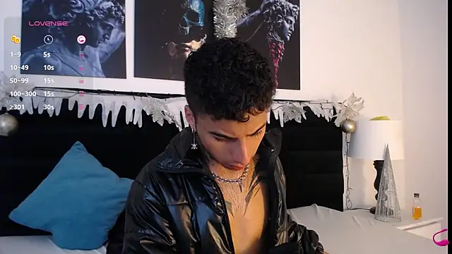 Snapshot of JuanCamiilo_66 chatting on December 22, 9:20 pm JuanCamiilo 66 online show from December 22, 9:20 pm