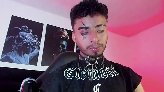 Snapshot of JuanCamiilo_66 chatting on October 17, 3:10 am JuanCamiilo 66 online show from October 17, 3:10 am