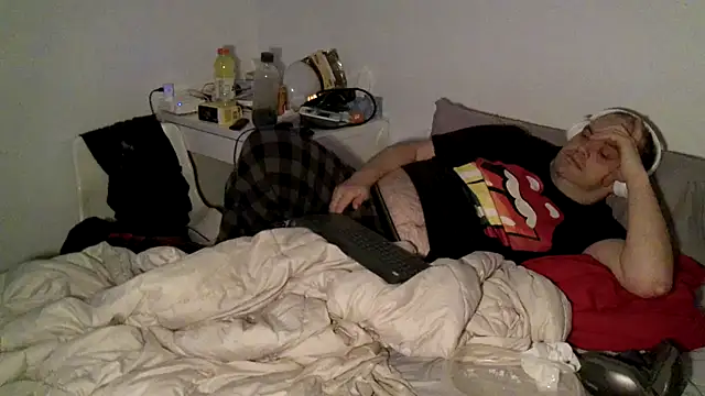 caressonnous online show from October 22, 3:38 pm