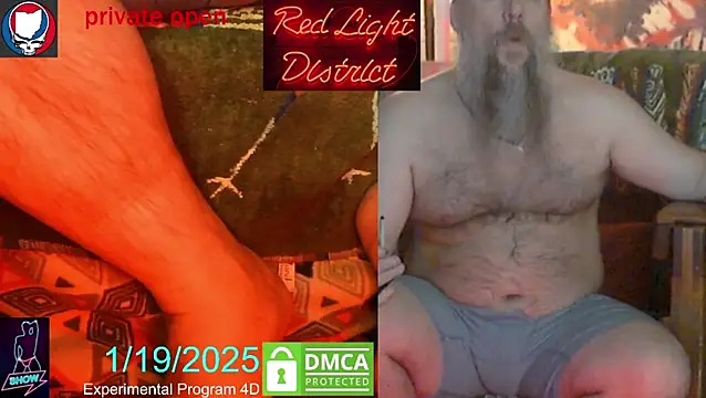 Snapshot of SexWorkerX chatting on January 20, 1:28 am SexWorkerX online show from January 20, 1:28 am