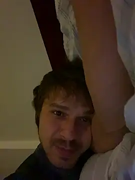 oguuxum online show from April 12, 9:27 pm