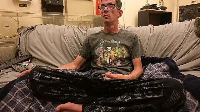 joeiandola online show from April 29, 12:26 am