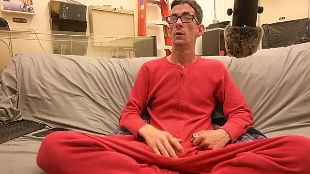 joeiandola online show from April 26, 9:33 pm