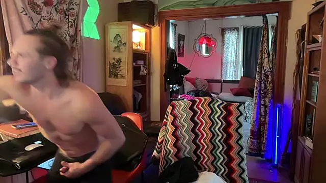 CowboyZuhly online show from January 18, 9:17 pm