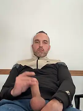 leon3875 online show from May 19, 3:40 pm