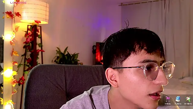 Snapshot of Mr_evan1 chatting on March 20, 1:26 pm Mr evan1 online show from March 20, 1:26 pm