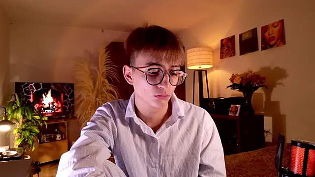Snapshot of Mr_evan1 chatting on September 12, 4:18 pm Mr evan1 online show from September 12, 4:18 pm