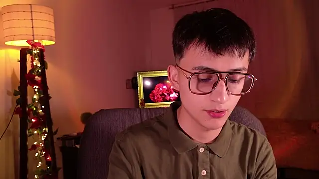 Snapshot of Mr_evan1 chatting on January 9, 12:41 pm Mr evan1 online show from January 9, 12:41 pm