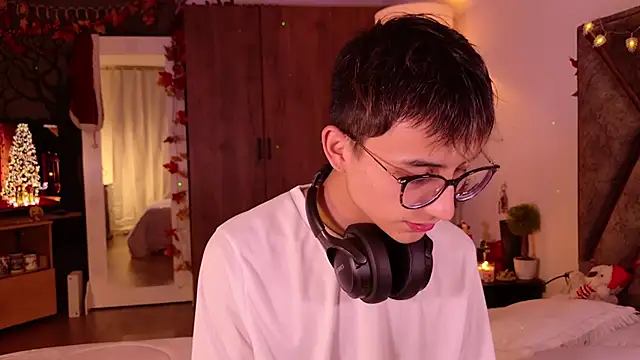 Snapshot of Mr_evan1 chatting on December 2, 11:54 am Mr evan1 online show from December 2, 11:54 am