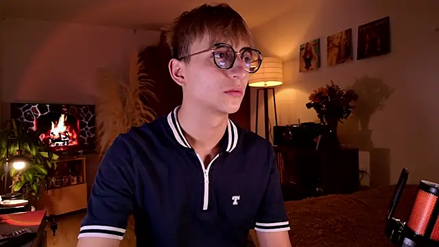 Snapshot of Mr_evan1 chatting on September 21, 2:50 pm Mr evan1 online show from September 21, 2:50 pm