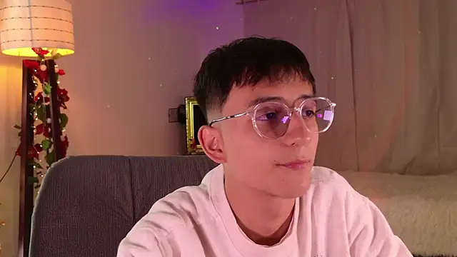 Snapshot of Mr_evan1 chatting on January 28, 2:53 pm Mr evan1 online show from January 28, 2:53 pm
