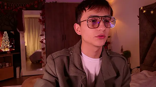 Snapshot of Mr_evan1 chatting on December 3, 1:43 pm Mr evan1 online show from December 3, 1:43 pm
