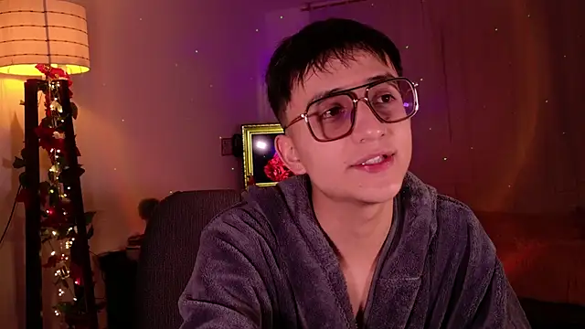Snapshot of Mr_evan1 chatting on January 10, 12:47 pm Mr evan1 online show from January 10, 12:47 pm