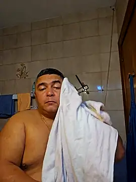 Snapshot of gordito_xx chatting on October 16, 8:39 pm gordito xx online show from October 16, 8:39 pm