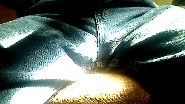 markluvskitty online show from April 24, 2:19 pm