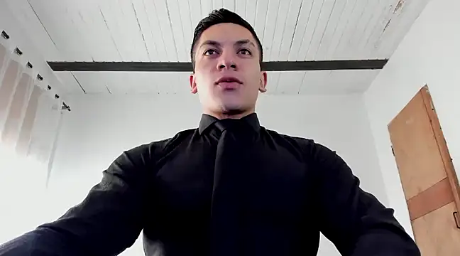 Snapshot of aquiles_51 chatting on March 13, 9:59 pm aquiles 51 online show from March 13, 9:59 pm