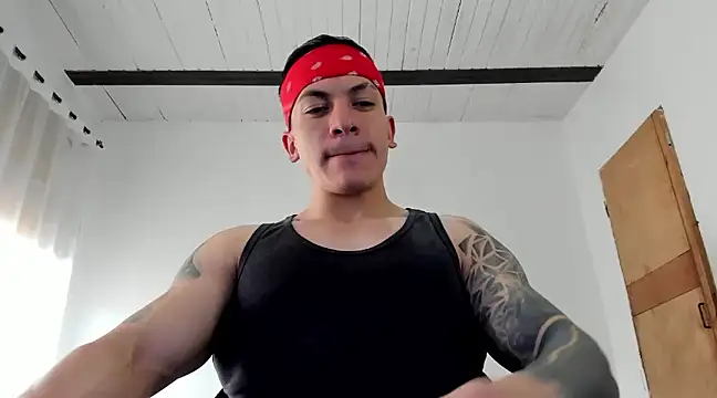 Snapshot of aquiles_51 chatting on March 18, 7:33 pm aquiles 51 online show from March 18, 7:33 pm