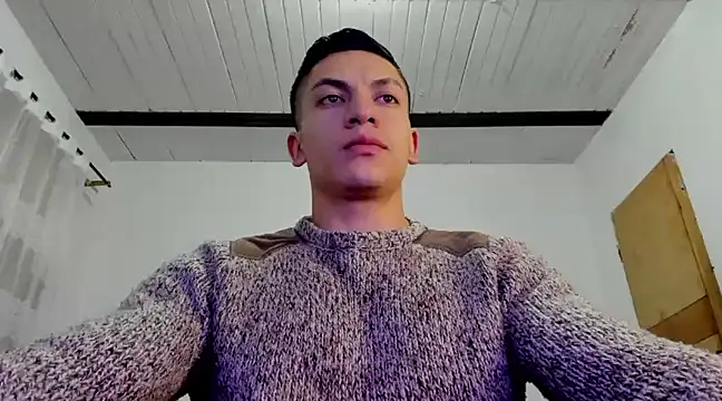 Snapshot of aquiles_51 chatting on December 3, 10:51 pm aquiles 51 online show from December 3, 10:51 pm