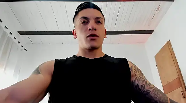 Snapshot of aquiles_51 chatting on March 3, 9:12 pm aquiles 51 online show from March 3, 9:12 pm