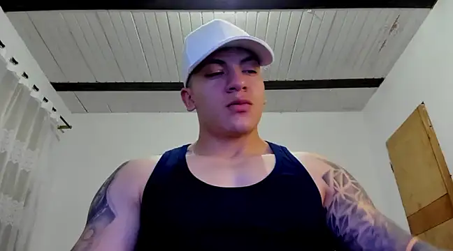 Snapshot of aquiles_51 chatting on January 10, 11:50 pm aquiles 51 online show from January 10, 11:50 pm