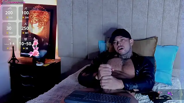 Stiven collins online show from May 15, 1:47 am