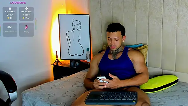 Stiven collins online show from May 16, 9:35 pm