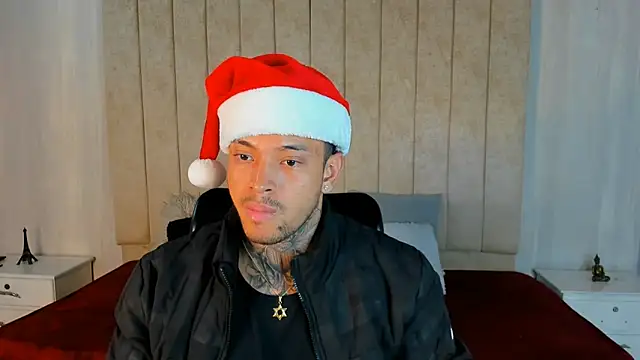 Snapshot of Stiven_collins chatting on December 12, 4:26 am Stiven collins online show from December 12, 4:26 am