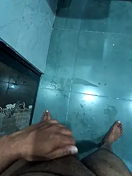 bobyyboyy1 online show from February 26, 3:19 am