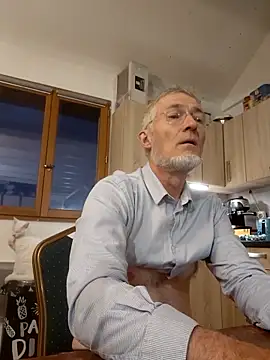 Snapshot of 60philippe chatting on October 4, 5:51 pm 60philippe online show from October 4, 5:51 pm