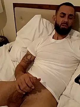 momentum2023 online show from December 1, 4:26 am