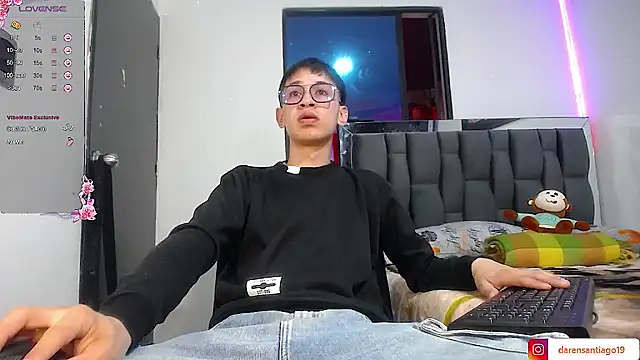 Snapshot of Mr_daren_ chatting on January 4, 5:37 pm Mr daren online show from January 4, 5:37 pm