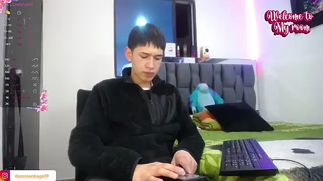 Snapshot of Mr_daren_ chatting on December 3, 6:06 pm Mr daren online show from December 3, 6:06 pm