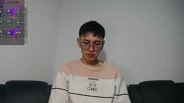 Snapshot of Mr_daren_ chatting on March 6, 5:54 pm Mr daren online show from March 6, 5:54 pm