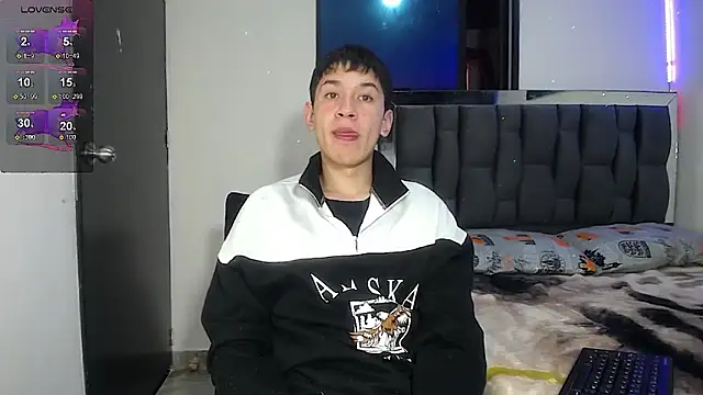 Snapshot of Mr_daren_ chatting on March 4, 5:56 pm Mr daren online show from March 4, 5:56 pm