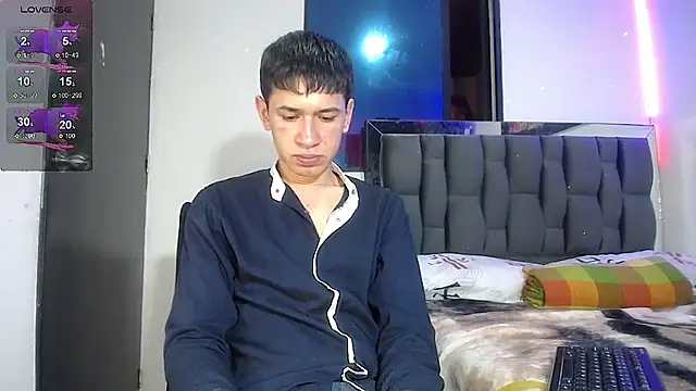 Snapshot of Mr_daren_ chatting on February 28, 5:48 pm Mr daren online show from February 28, 5:48 pm