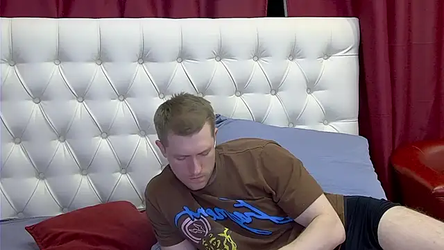 EthanPinkman online show from May 12, 5:38 am
