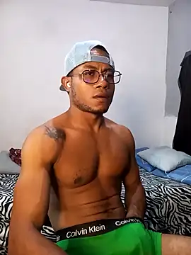 grandominantex1 online show from March 29, 12:55 am